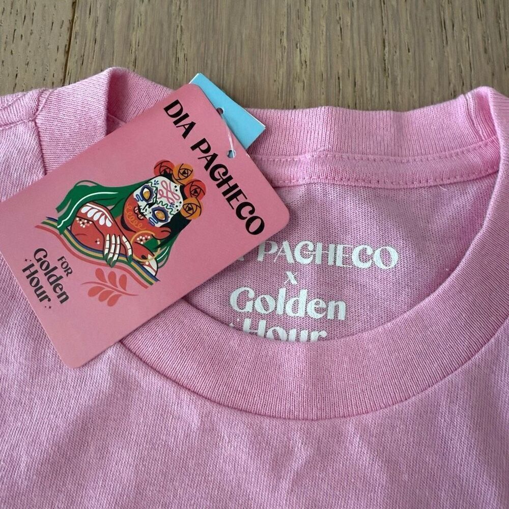 Golden Hour Women's Dia Pacheco Sugar Skull Short Sleeve Graphic T-Shirt Pink L - Picture 4 of 6